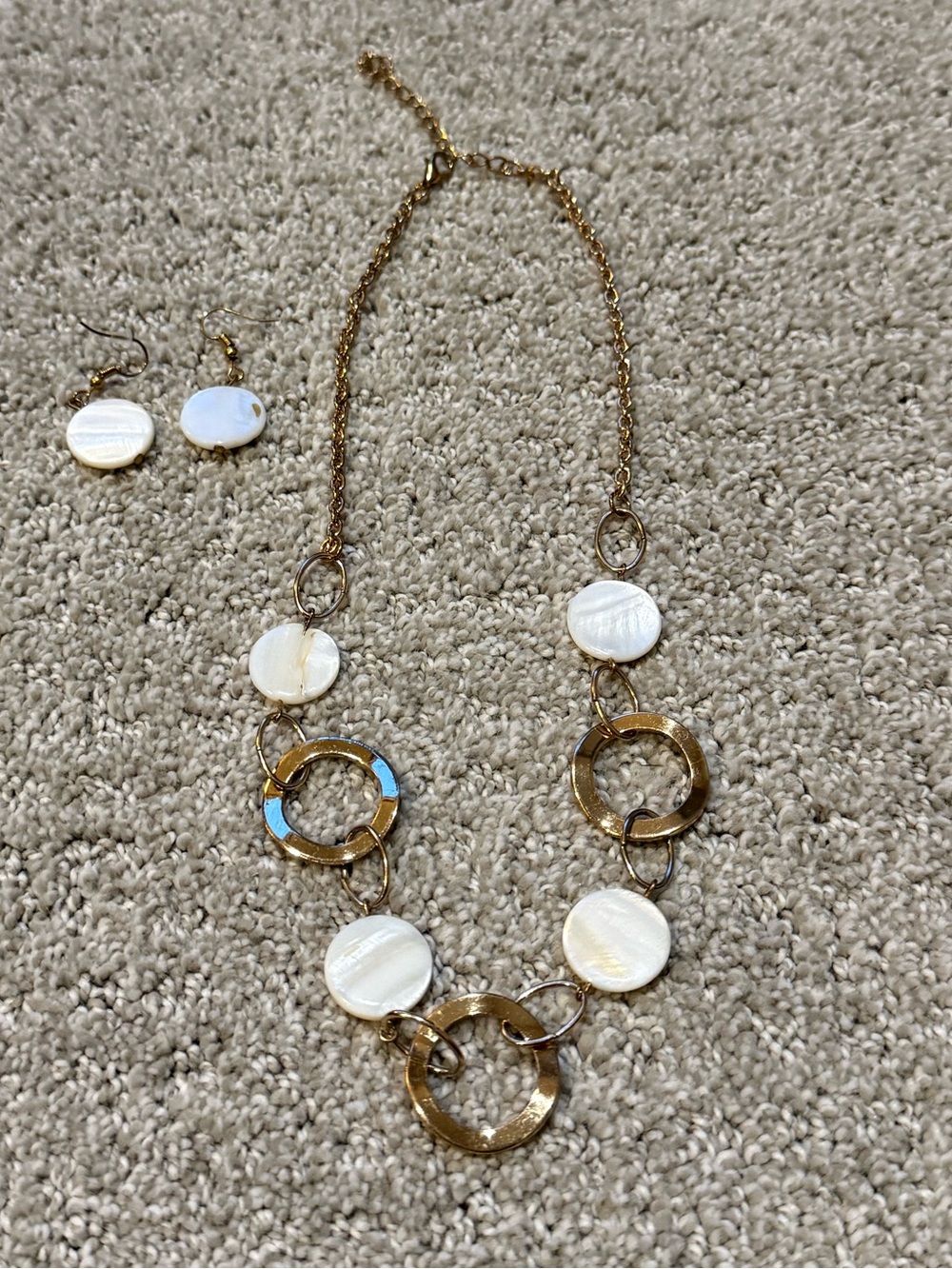 Gold-Tone Necklace and Earrings Set with White Mother-of-Pearl Discs